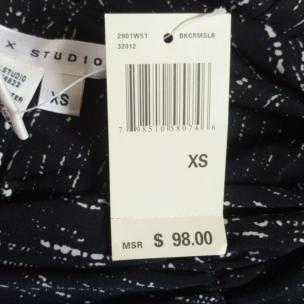 Max Studio NWT criss cross neckline mini dress, black & cream, XS - Picture 5 of 8